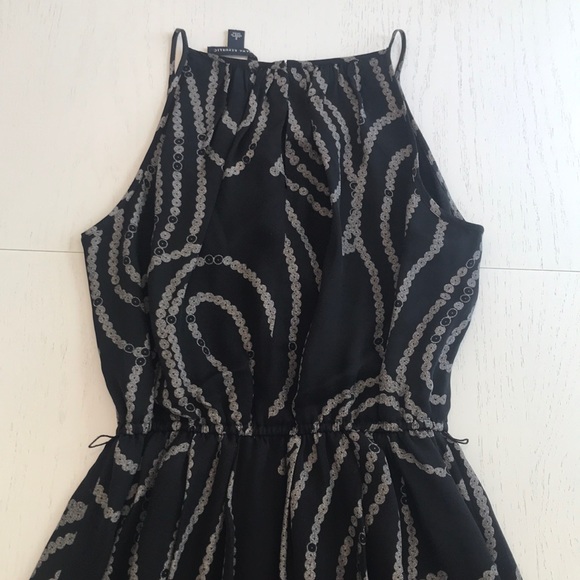 Banana Republic breezy chiffon dress - Picture 4 of 4